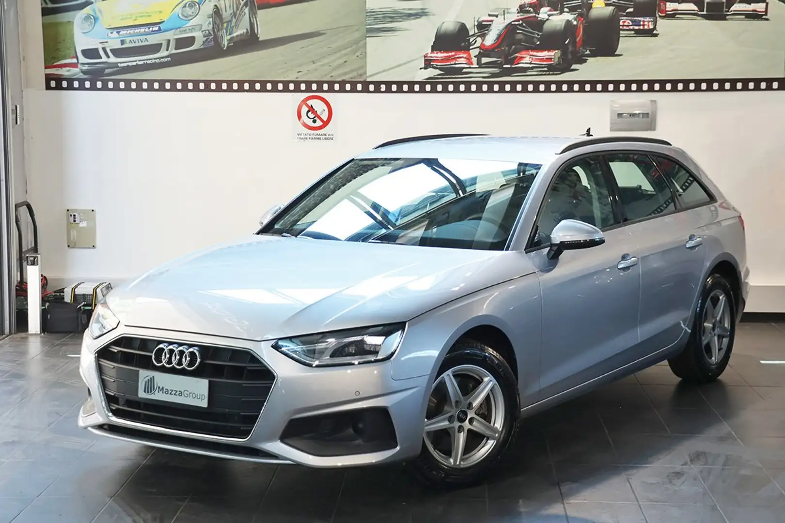 Audi A4 30 TDI Avant S-Tronic Business - ADAS/NAVI/LED Argento - 1