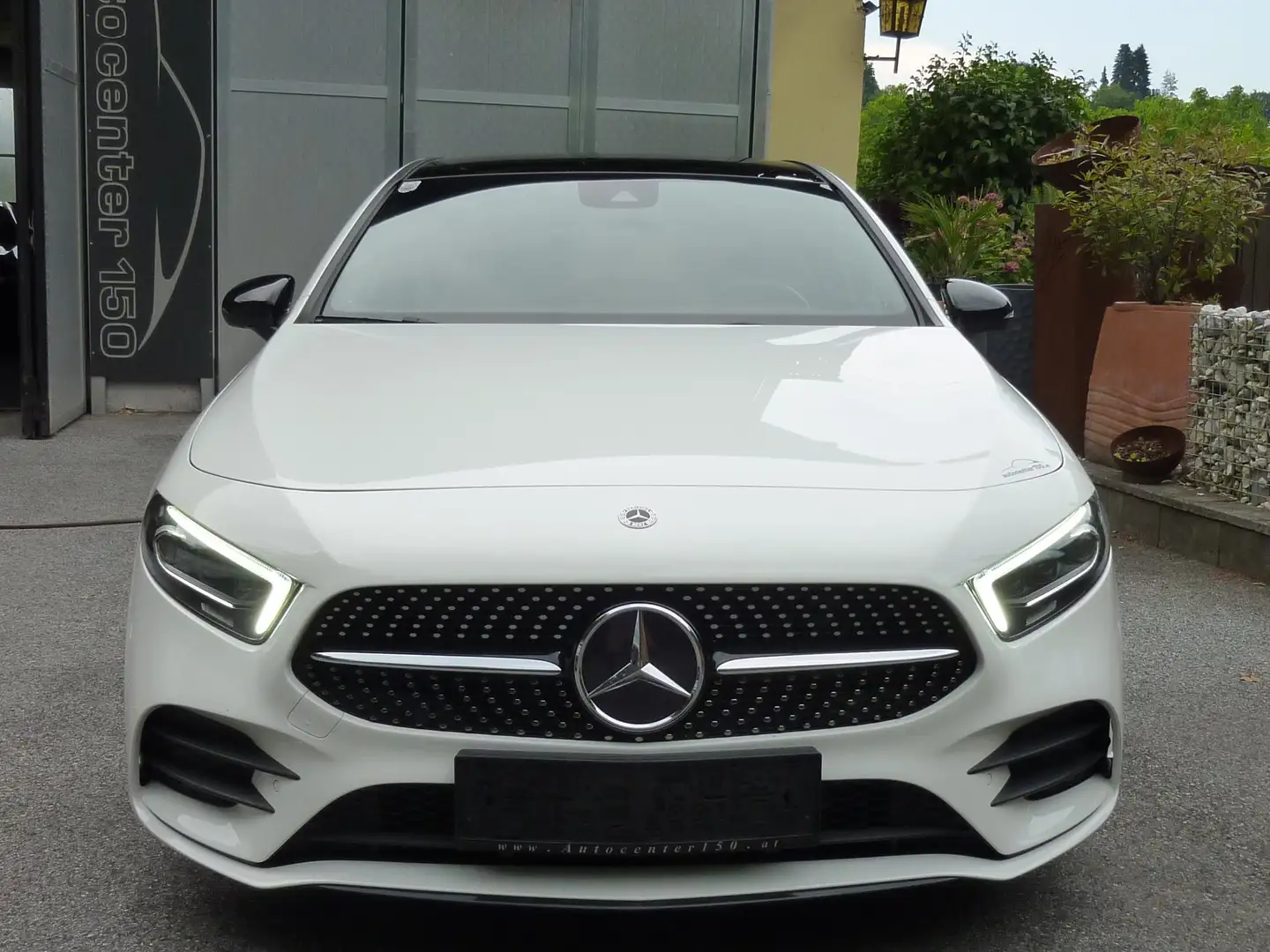 Mercedes-Benz A 200 d 4MATIC Aut. AMG-Line*Pano*LED*Burmester*Digital* Wit - 2