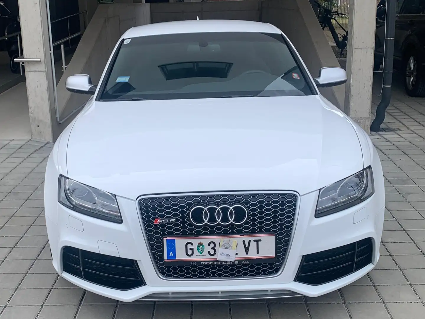 Audi RS5 RS5 Coupé 4,2 FSI quattro S-tronic Weiß - 2