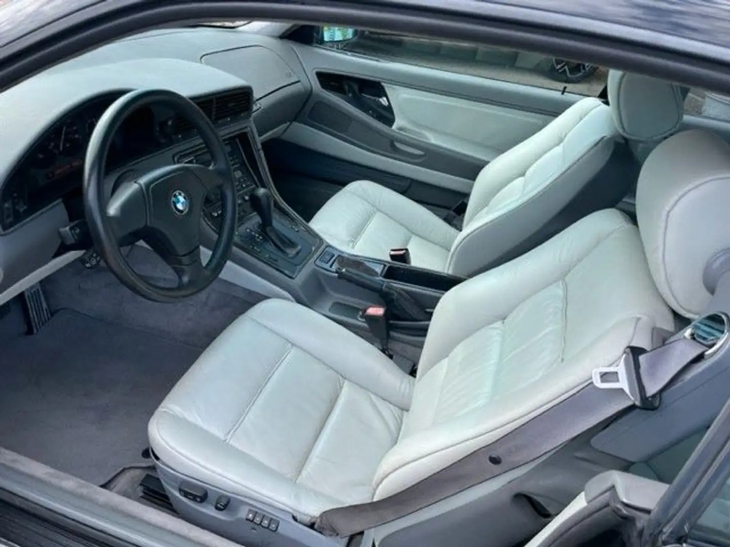BMW 840 Ci Negru - 2