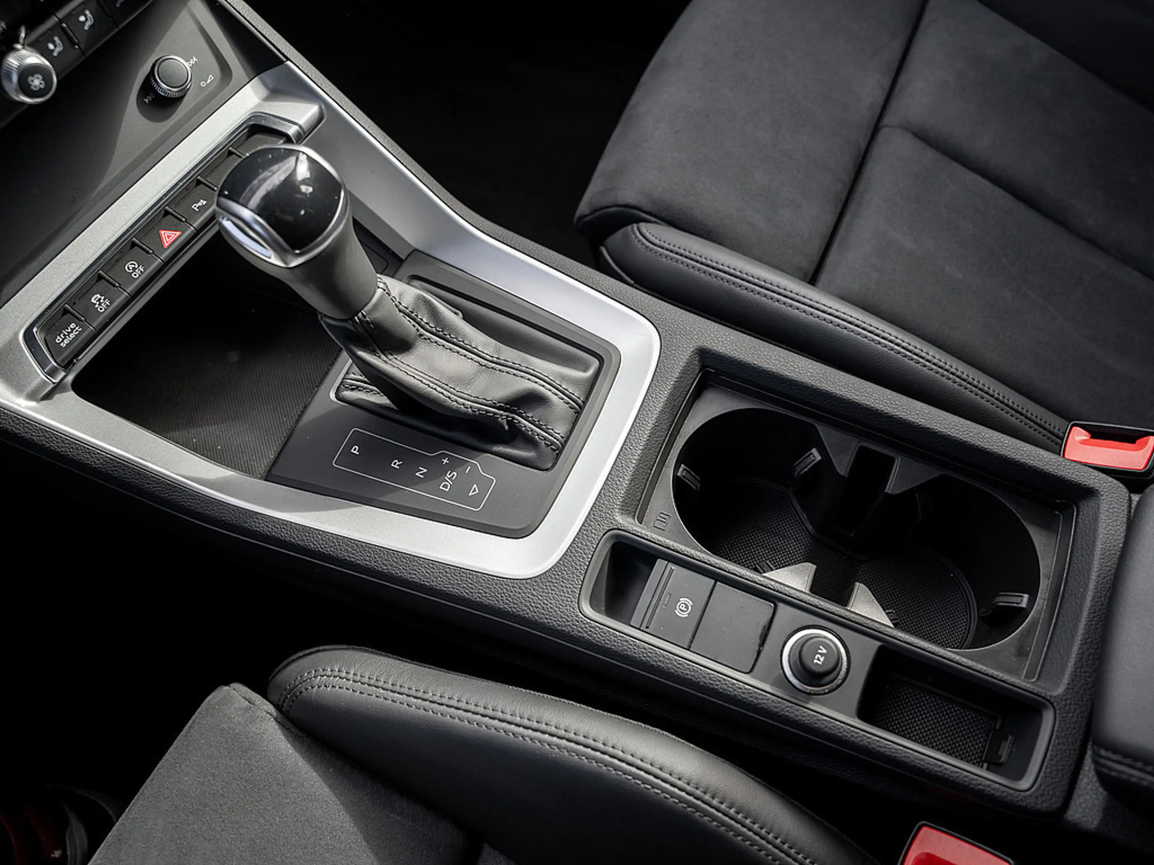 Audi Q3 Sportback 35 TFSI SHZ KLIMA — photo 9