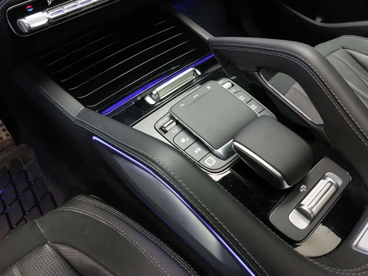 Mercedes-Benz GLE снимка Mercedes-Benz GLE