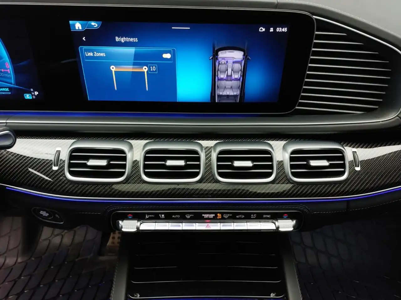 Mercedes-Benz GLE снимка Mercedes-Benz GLE