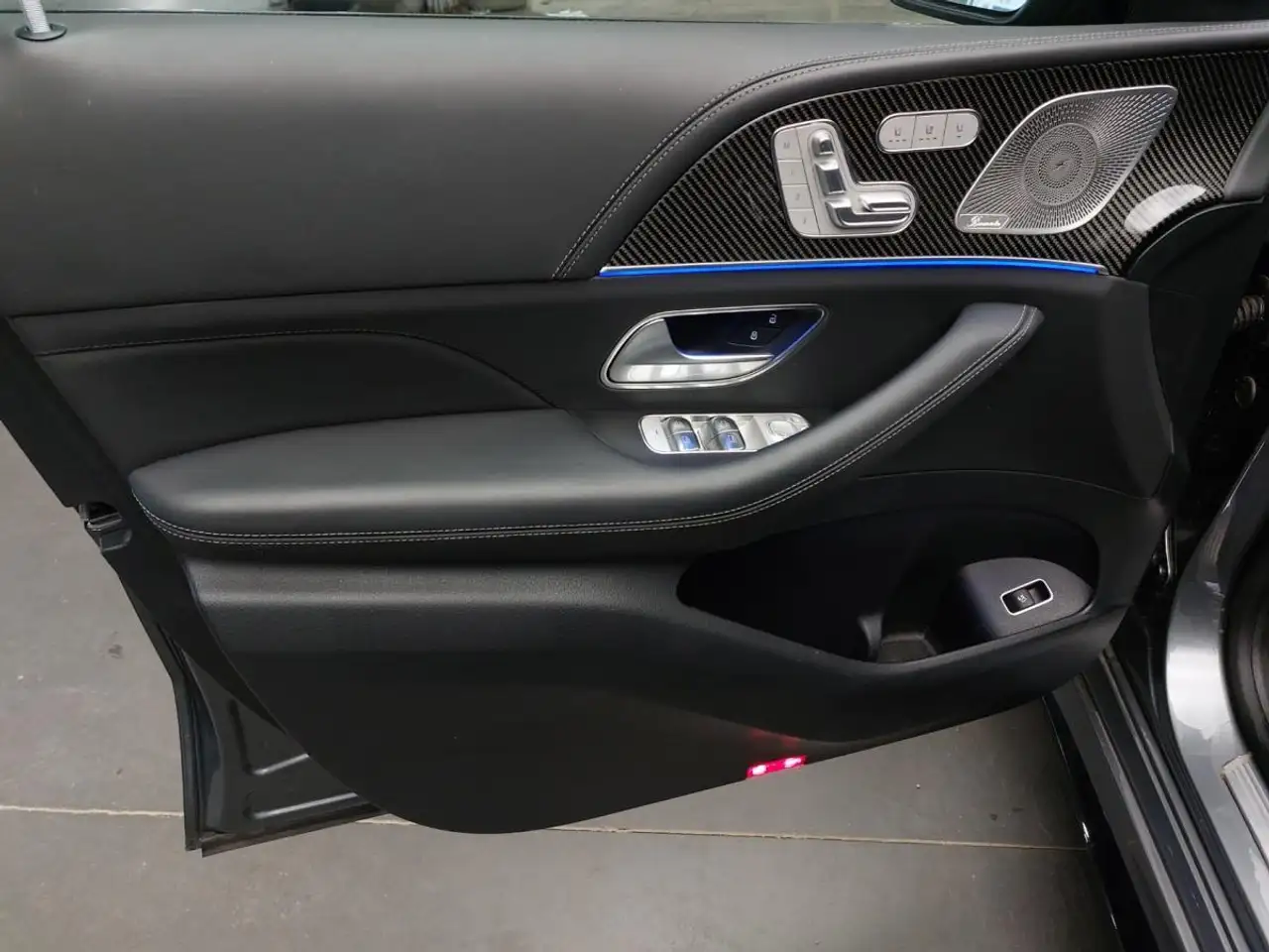 Mercedes-Benz GLE снимка Mercedes-Benz GLE