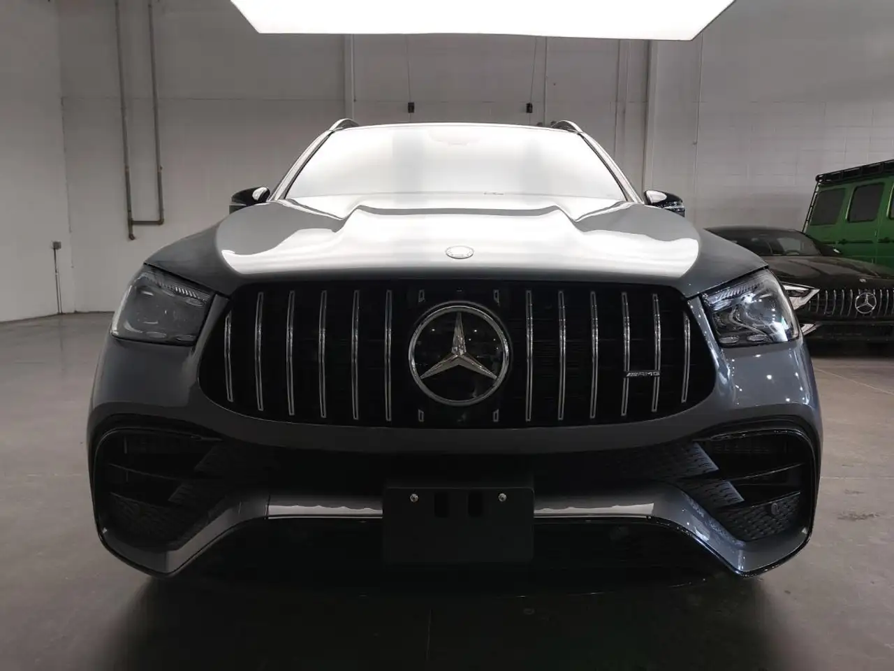 Mercedes-Benz GLE снимка Mercedes-Benz GLE