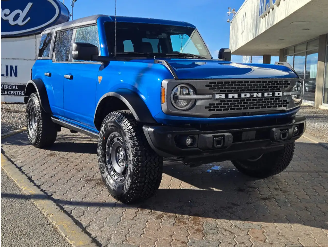 Ford Bronco снимка Ford Bronco