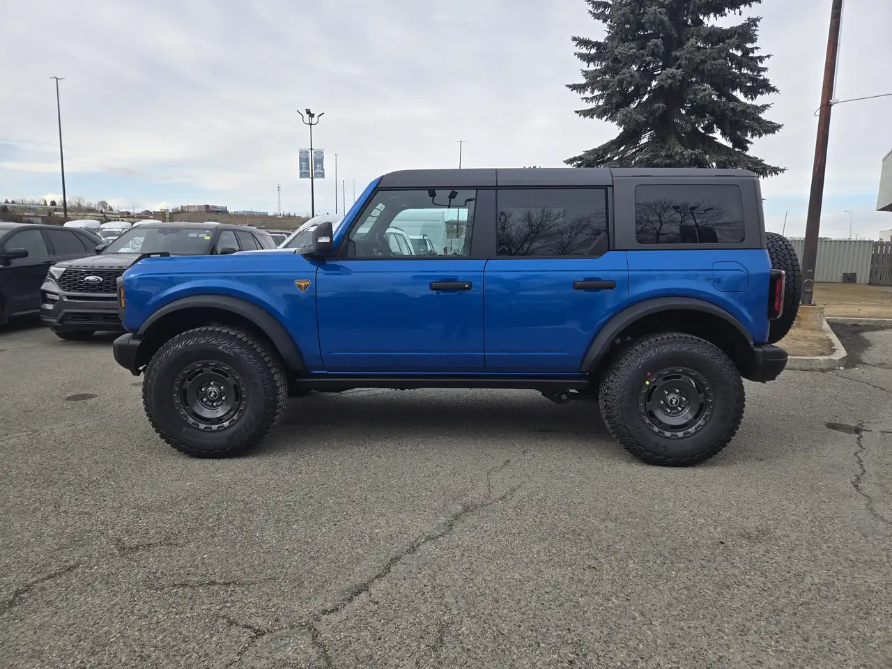Ford Bronco снимка Ford Bronco