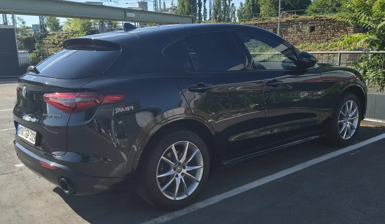 Alfa Romeo Stelvio 2021