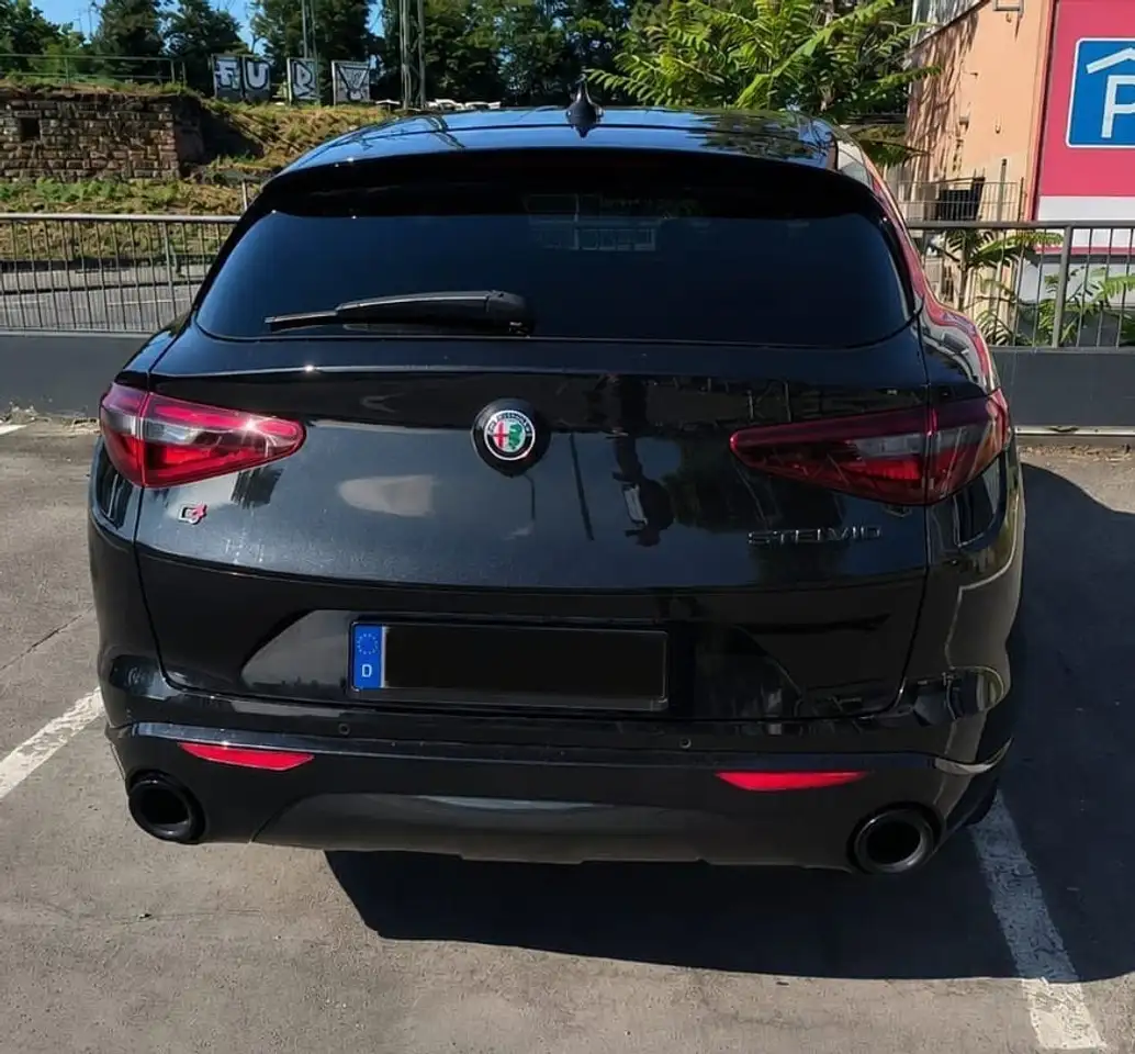 Alfa Romeo Stelvio 2021