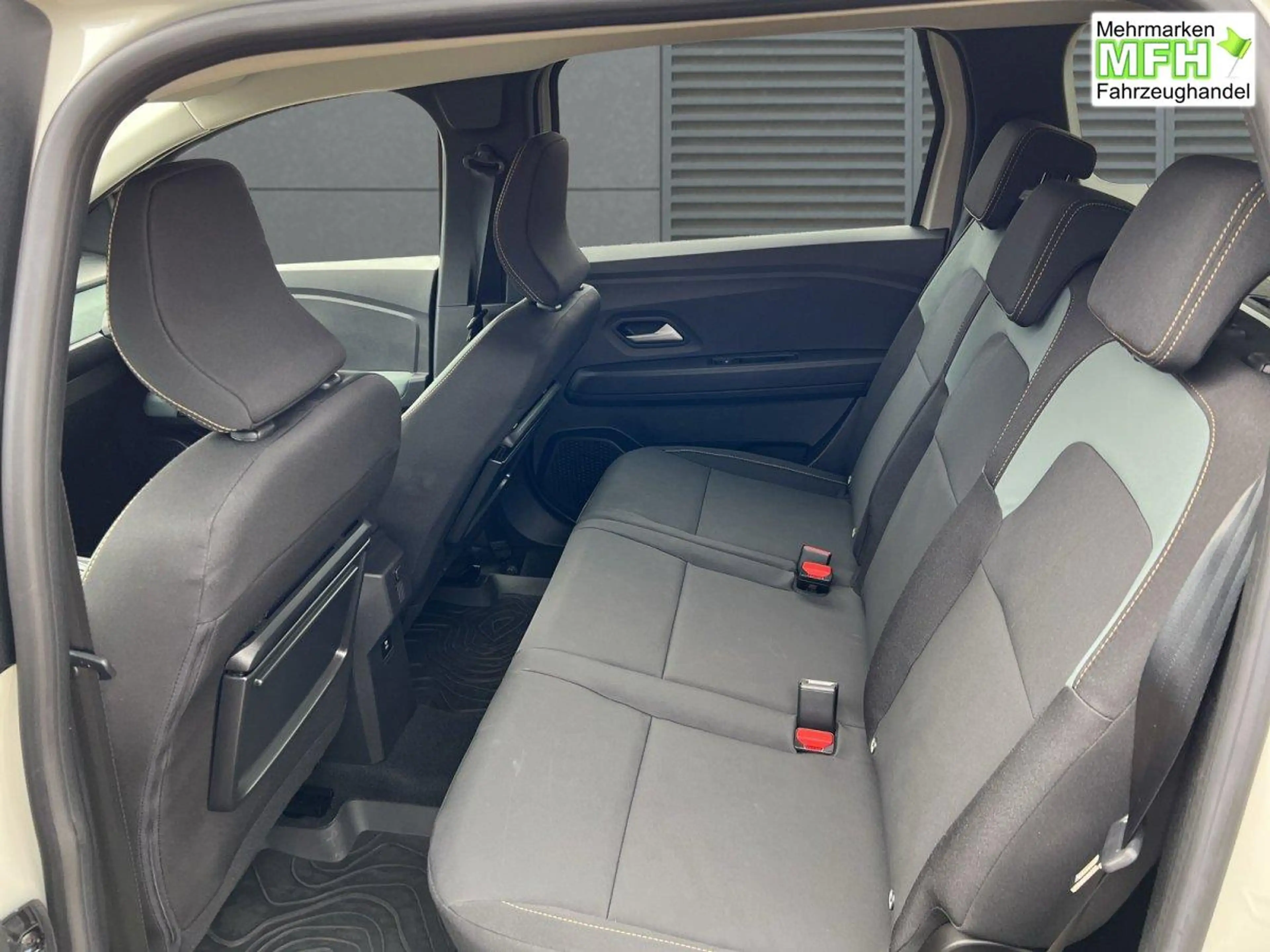 Dacia Jogger Extreme 5-S SHZ+RFK+NAVI Full Hybrid 155 116 kW... — photo 5