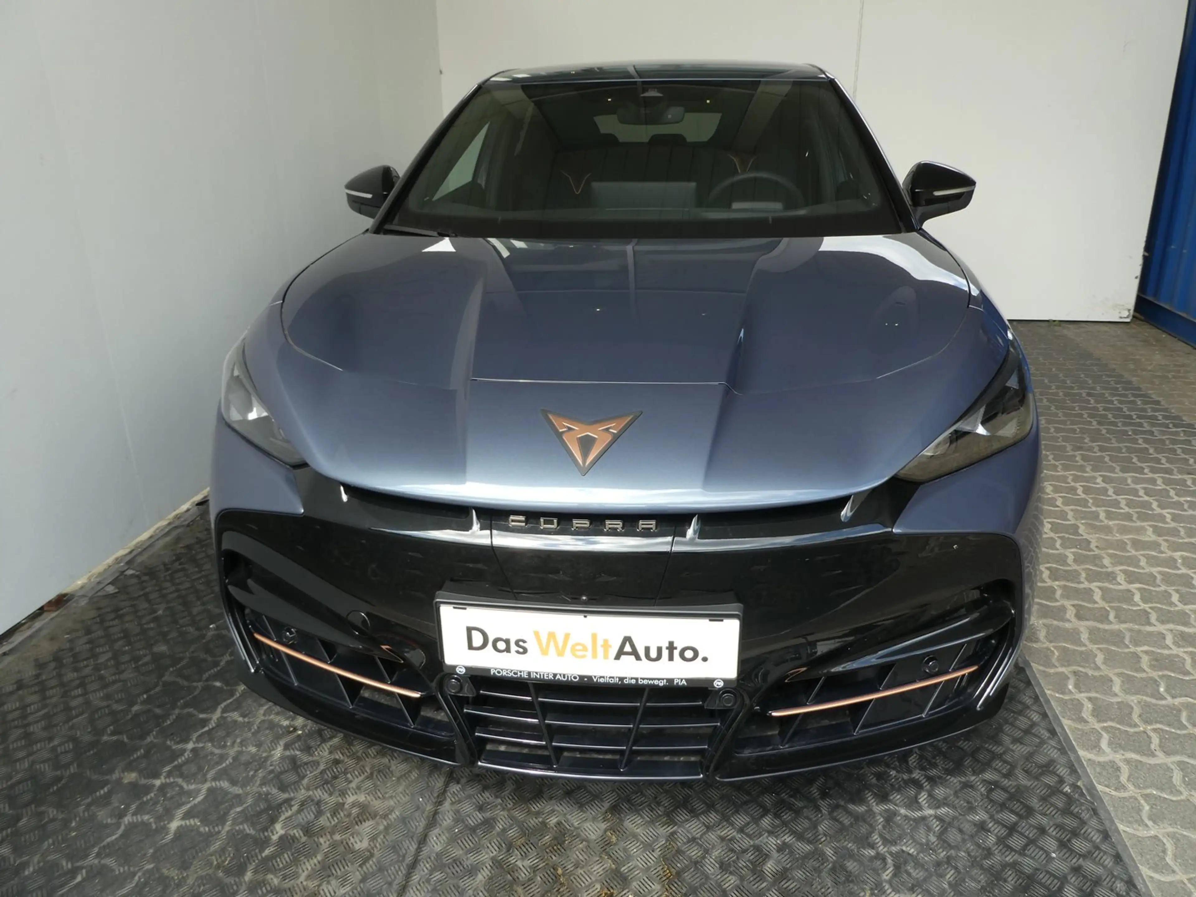 CUPRA Tavascan VZ Adrenaline 4Drive250kW/340PS — photo 2