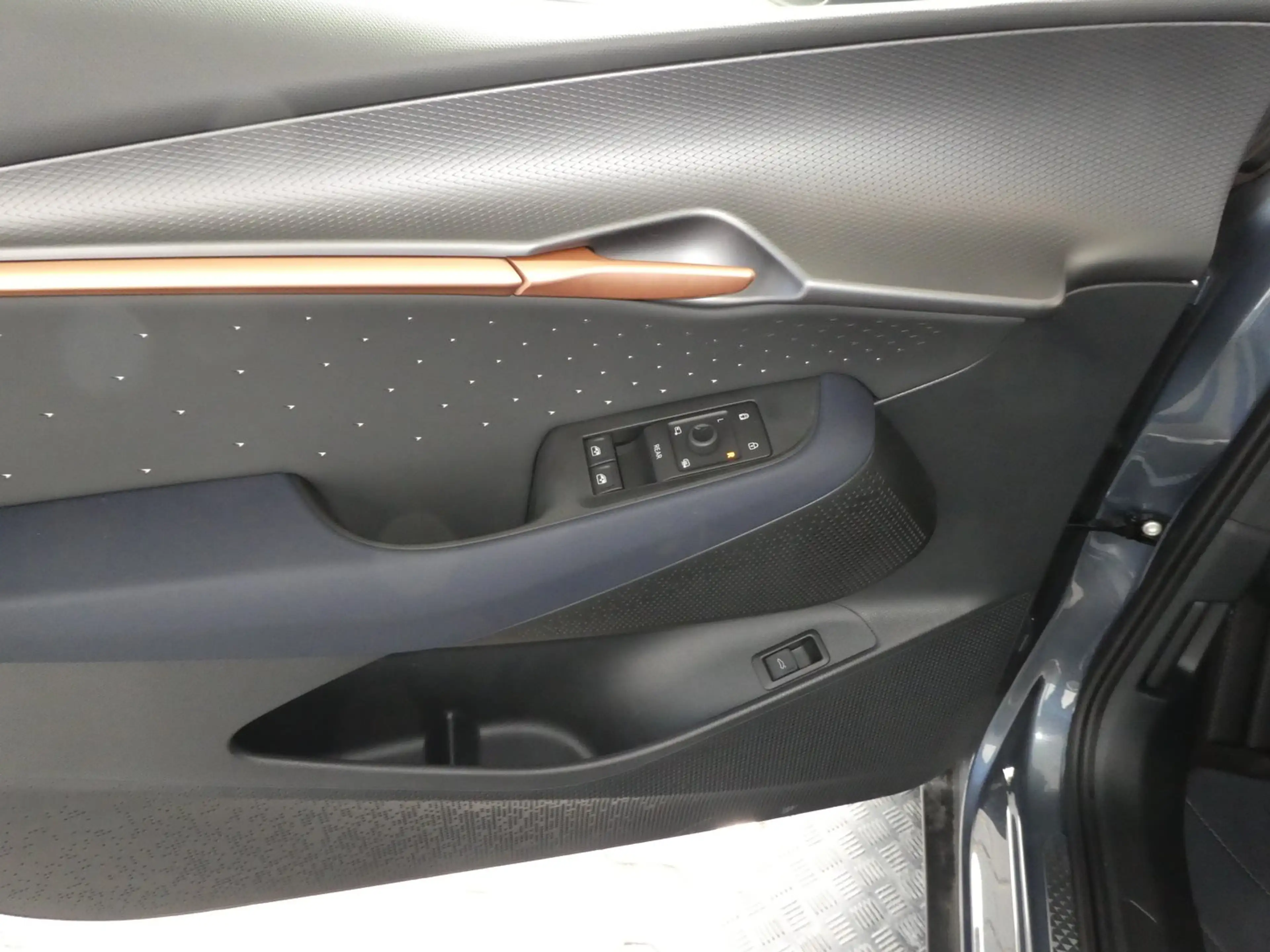 CUPRA Tavascan VZ Adrenaline 4Drive250kW/340PS — photo 5
