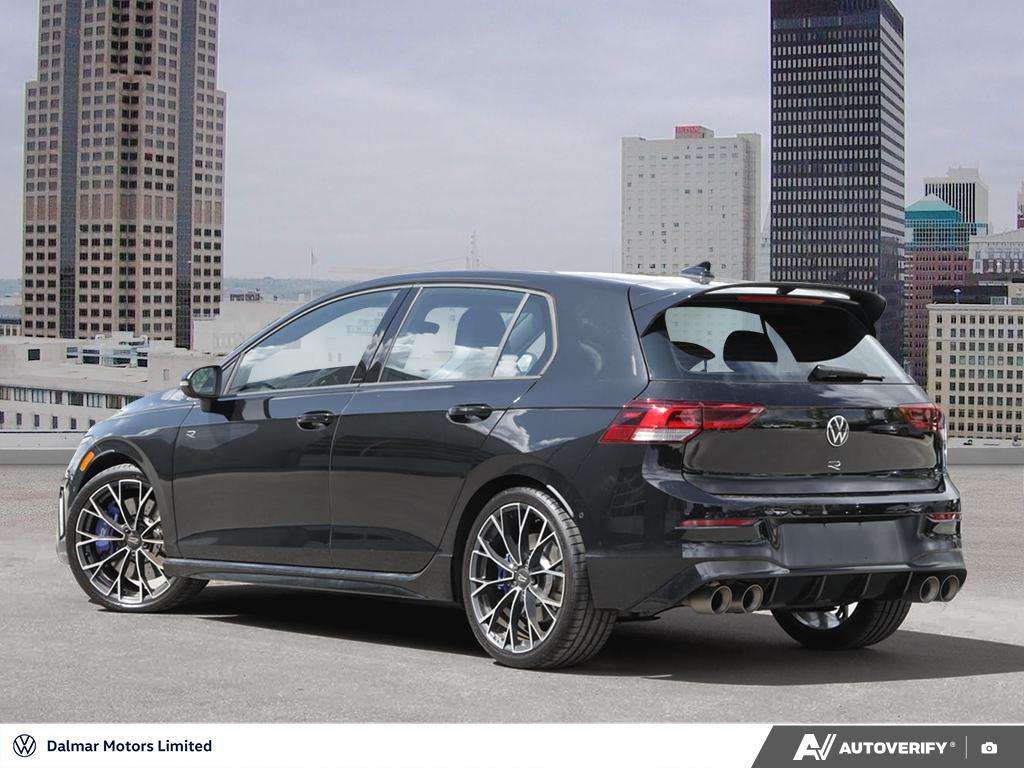 2025 Volkswagen Golf DSG — снимка 1