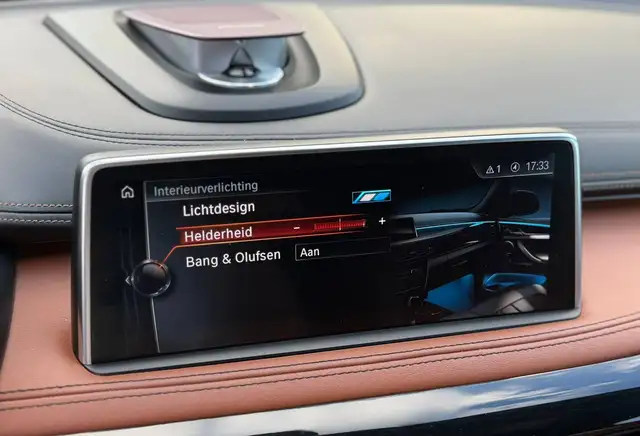 BMW X6 M view 14