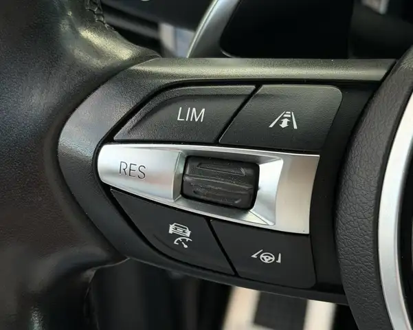 BMW X6 M view 16
