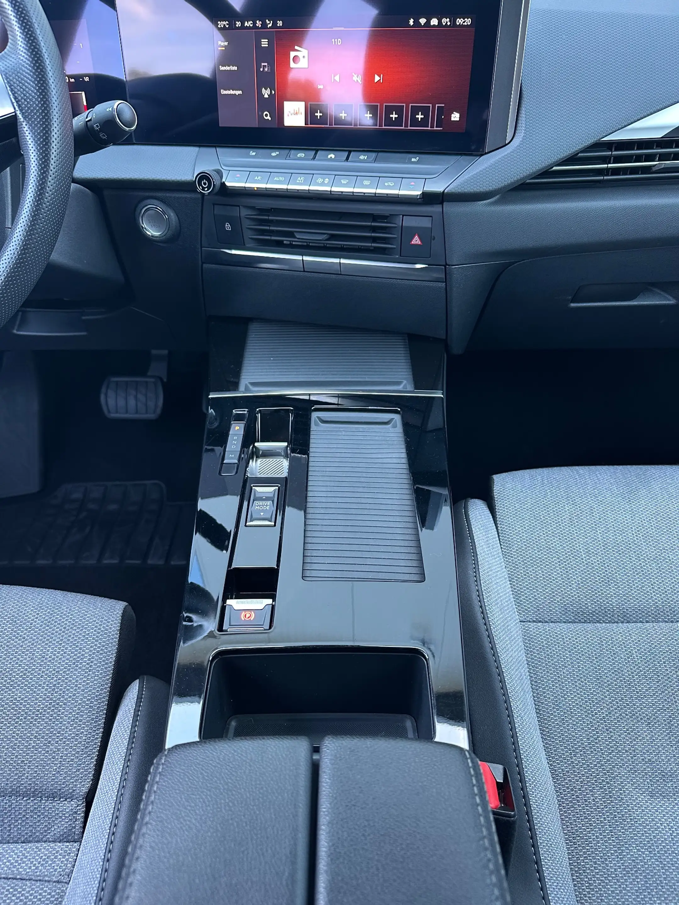 Opel Astra SpT 1.5 D Aut. Business Elegance NAV+LED+VC+17ZO — photo 15