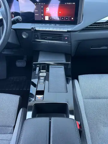 Opel Astra view 15