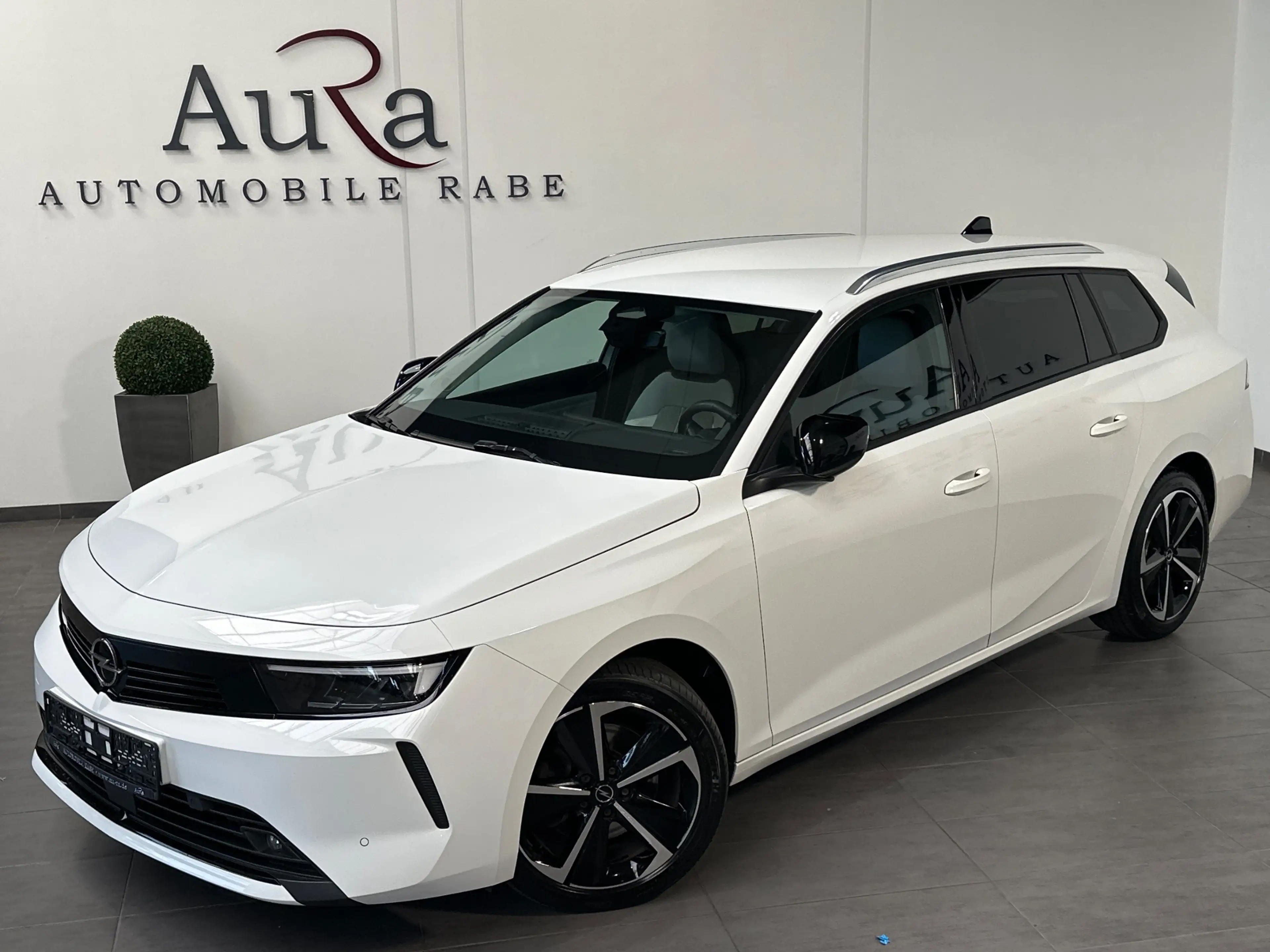 Opel Astra SpT 1.5 D Aut. Business Elegance NAV+LED+VC+17ZO — photo 2