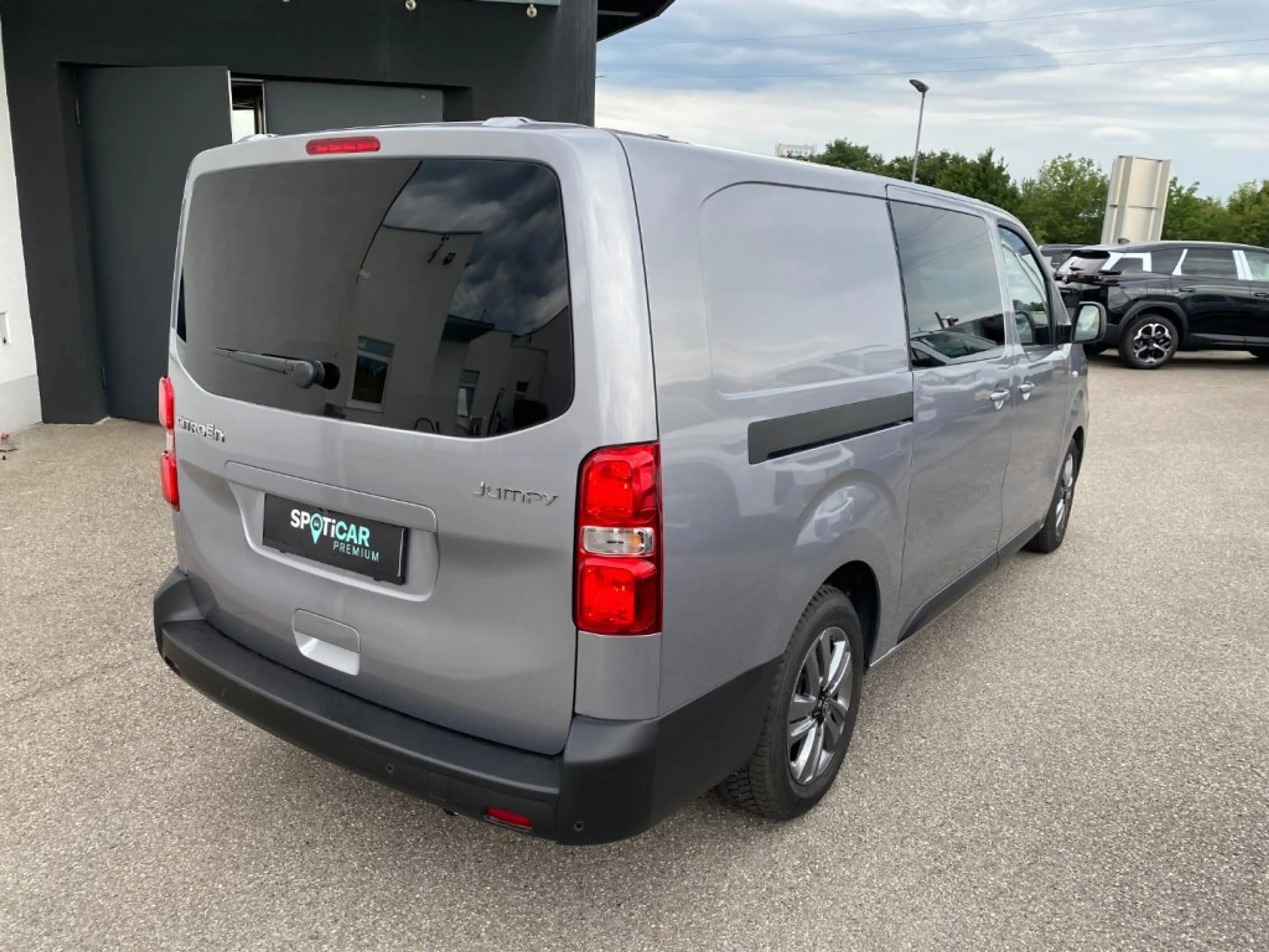 Citroen Jumpy DK Komfort Länge XL Diesel 180 Automatik — photo 4