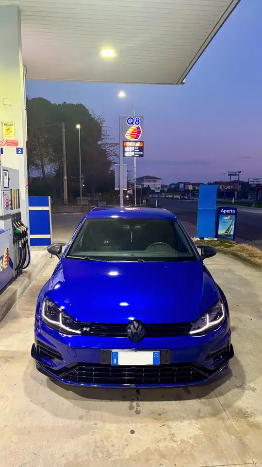 Volkswagen Golf R