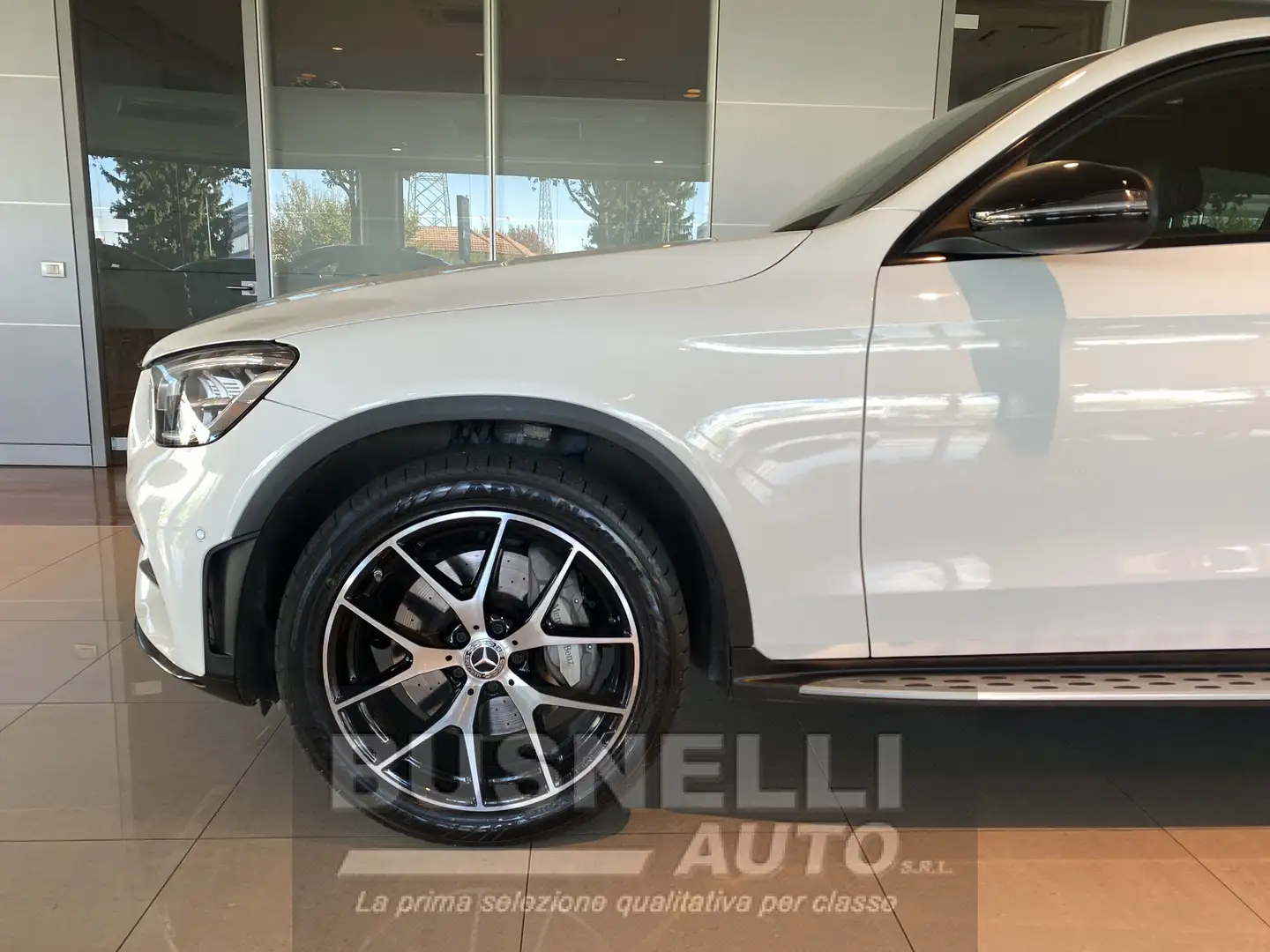 Mercedes-Benz GLC 220 COUPE' 4MATIC 194CV PREMIUM PLUS AMG Bianco - 2