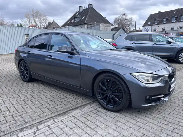 BMW 328 Baureihe 3 Lim. 328 i Sport 1.Hd, Leder,Navi