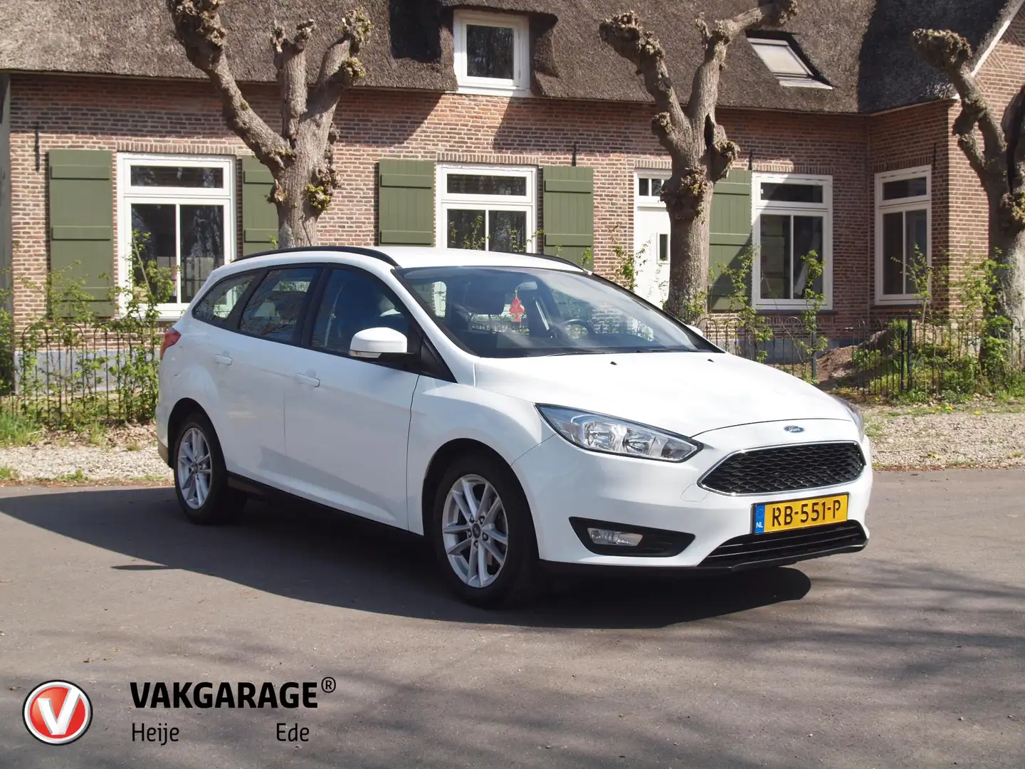 Ford Focus Wagon 1.0 Lease Edition | Nieuwe koppeling | Apple Blanc - 1