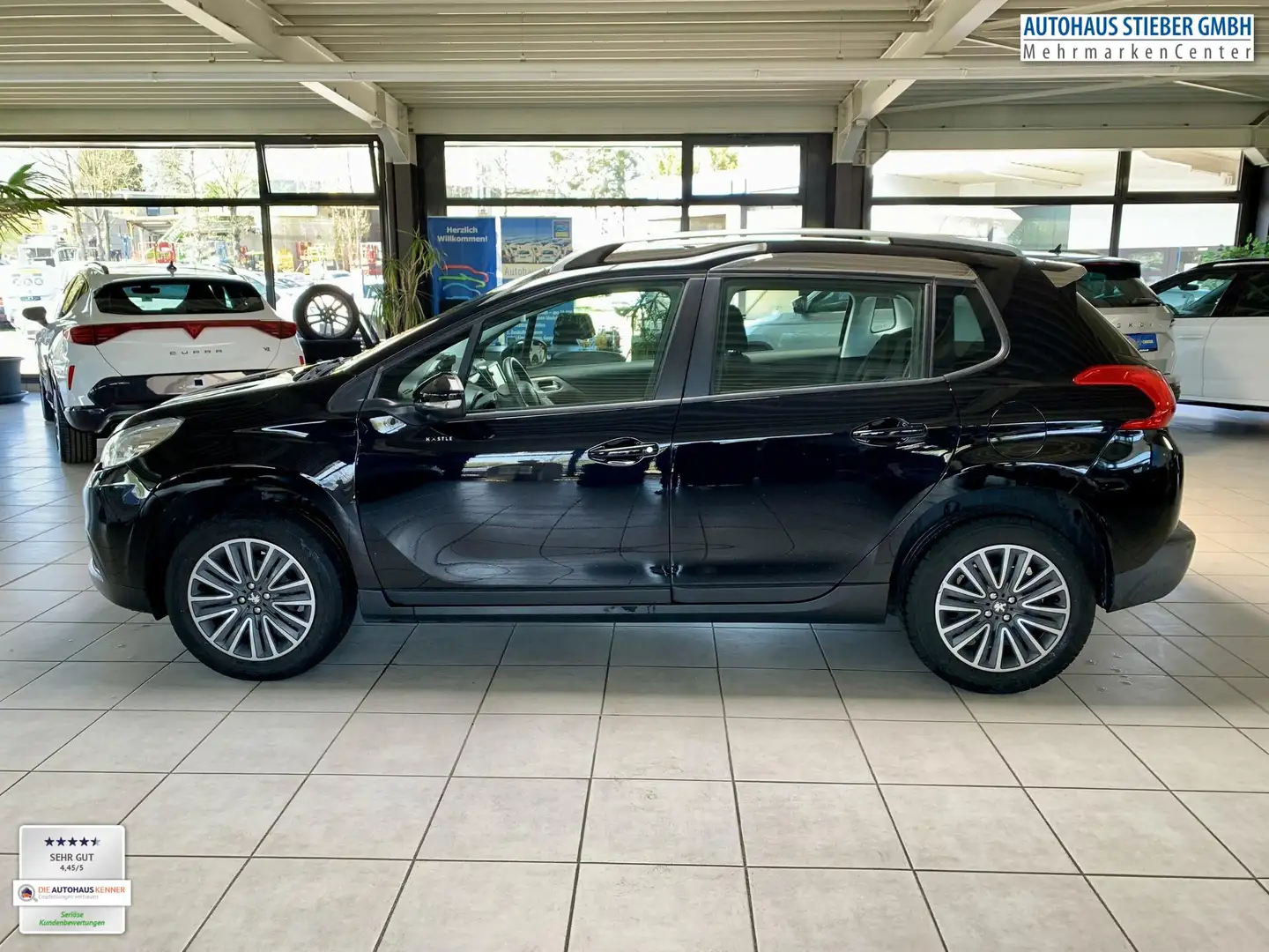 Peugeot 2008 PureTech Active SHZ+EPH+hi+Klima 60 kW (82 PS),... Zwart - 2