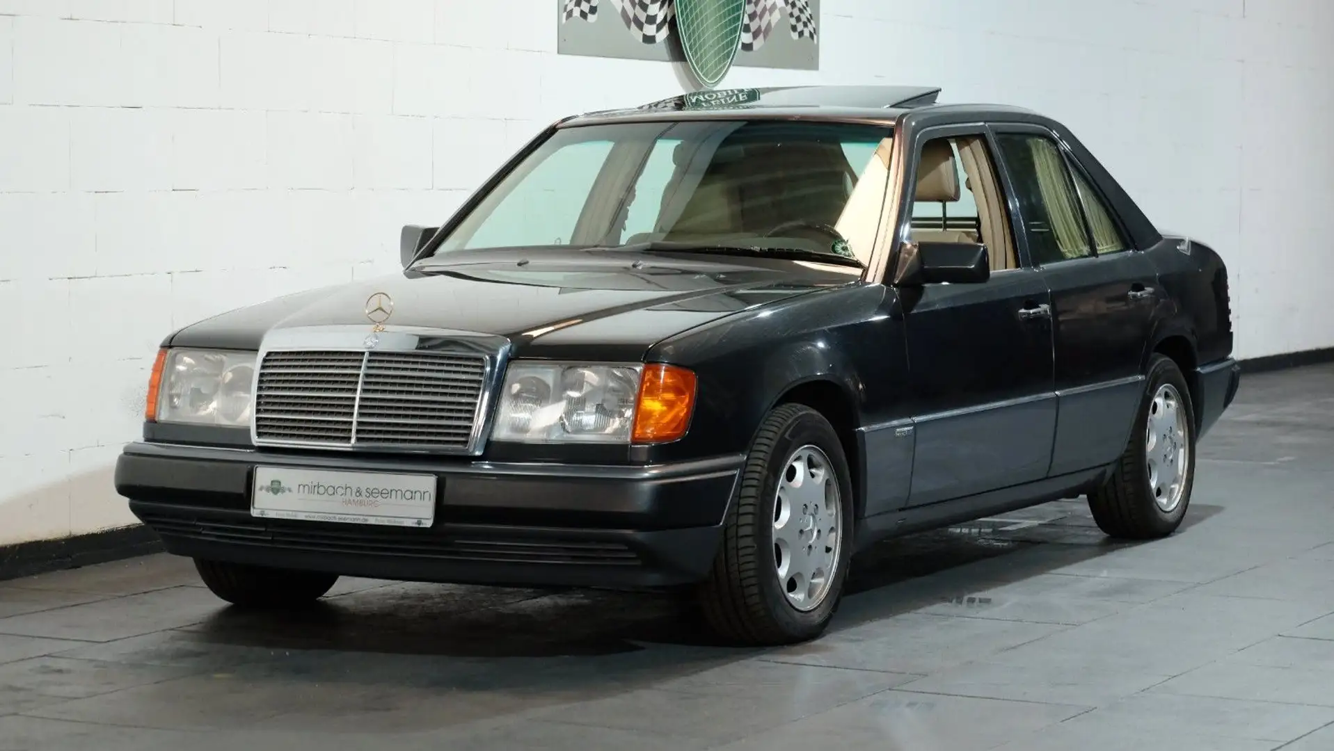 Mercedes-Benz E 400 - 1