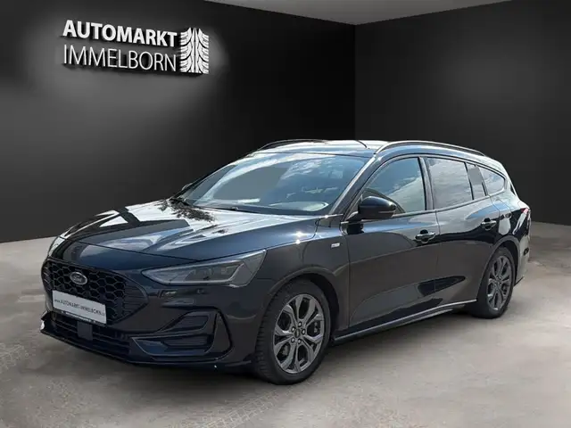 Ford Focus view 4