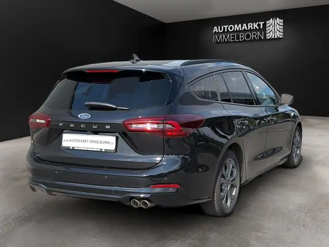 Ford Focus view 7