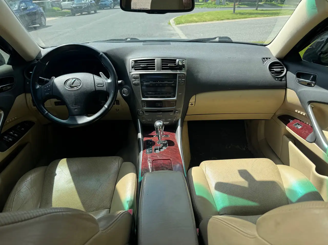 Lexus IS photo Lexus IS