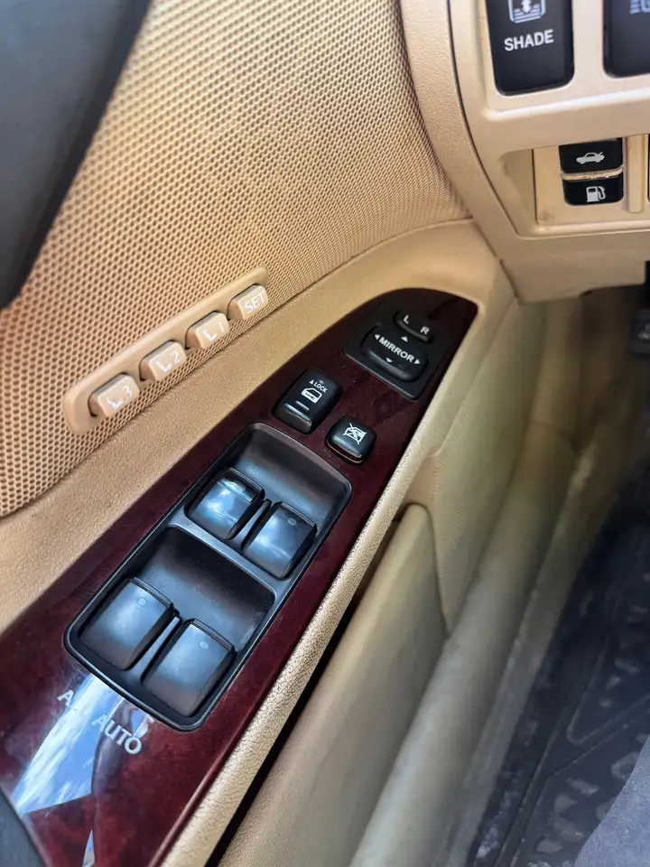 Lexus IS photo Lexus IS