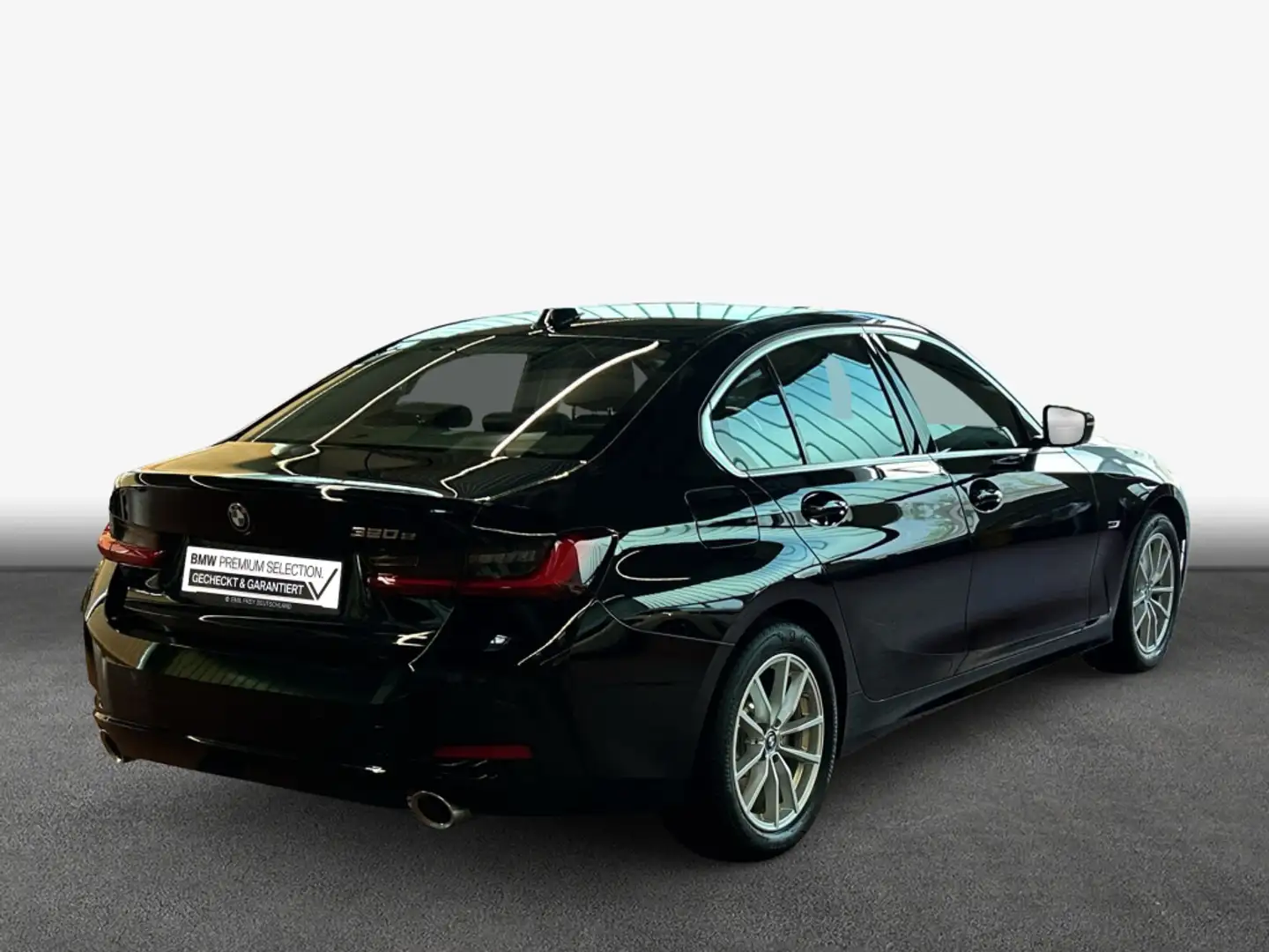 BMW 320 e Aut., SHZ, PDC, Sportsitz Schwarz - 2
