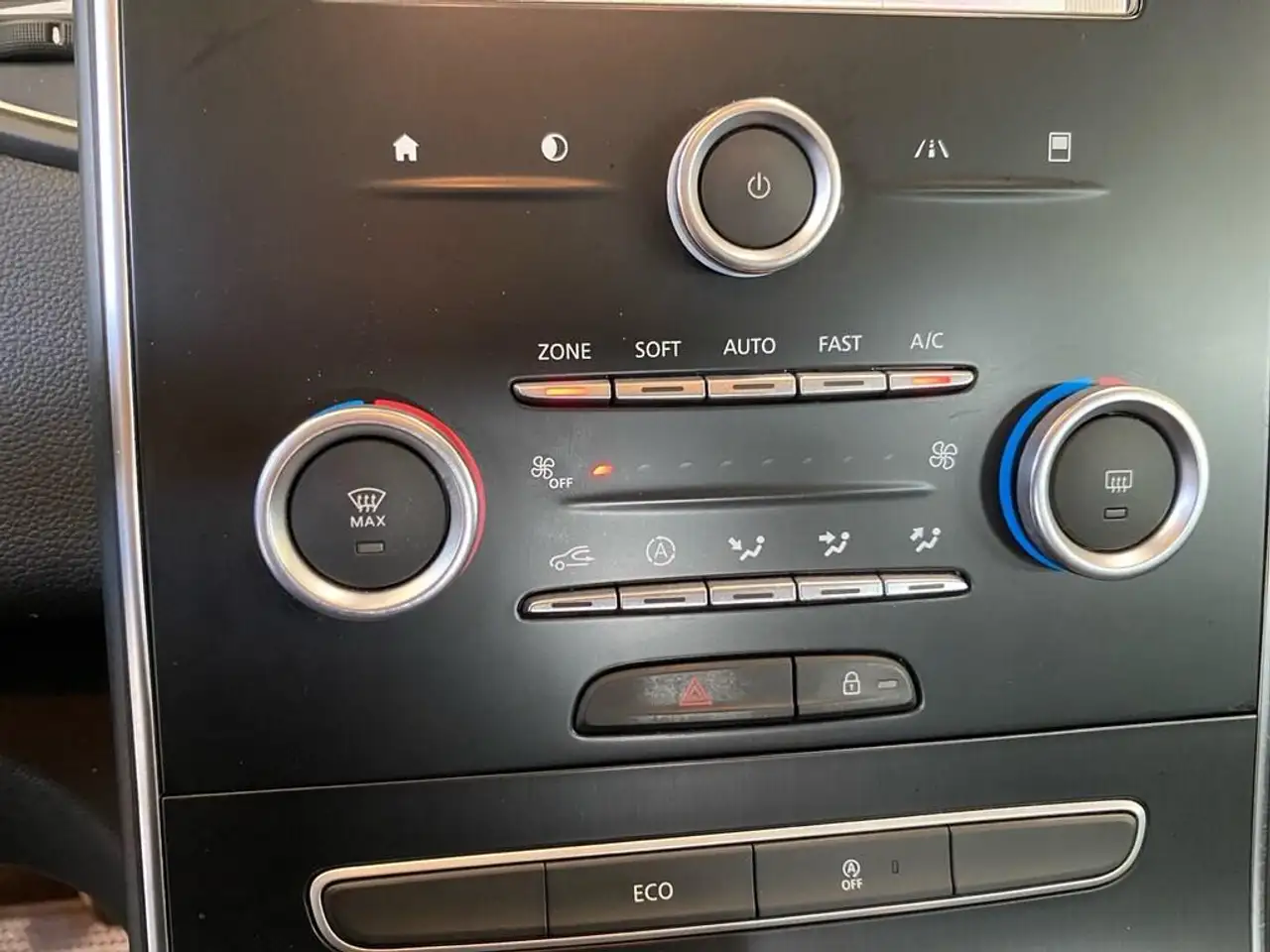 Renault Scenic — photo 11 sur 28