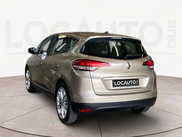 Renault Scenic view 5