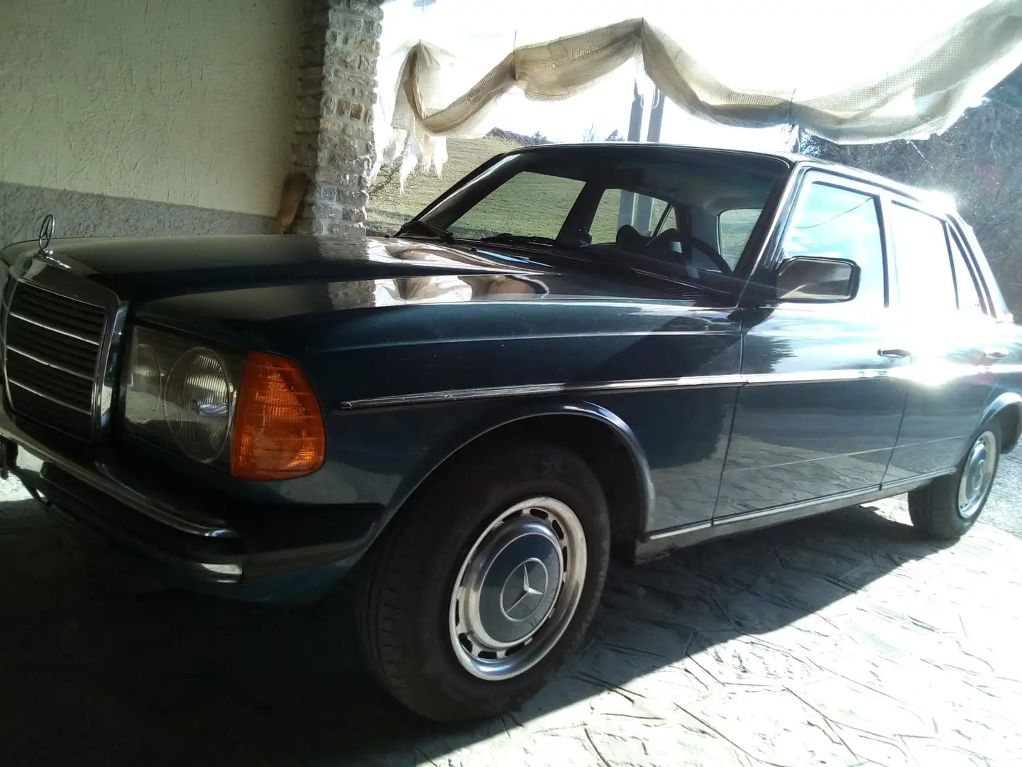Mercedes-Benz 200 200d Blu/Azzurro - 2