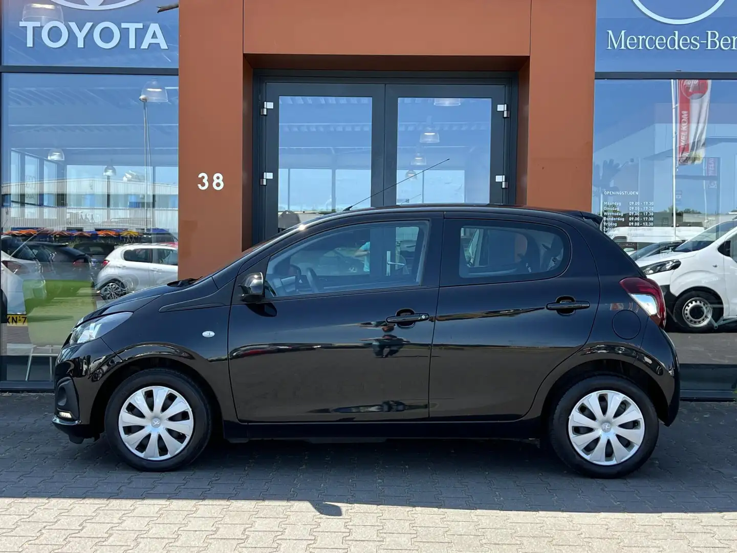 Peugeot 108 1.0 e-VTi Active|LED|Airco|BT|APK 04-2026|Aux-in Zwart - 2