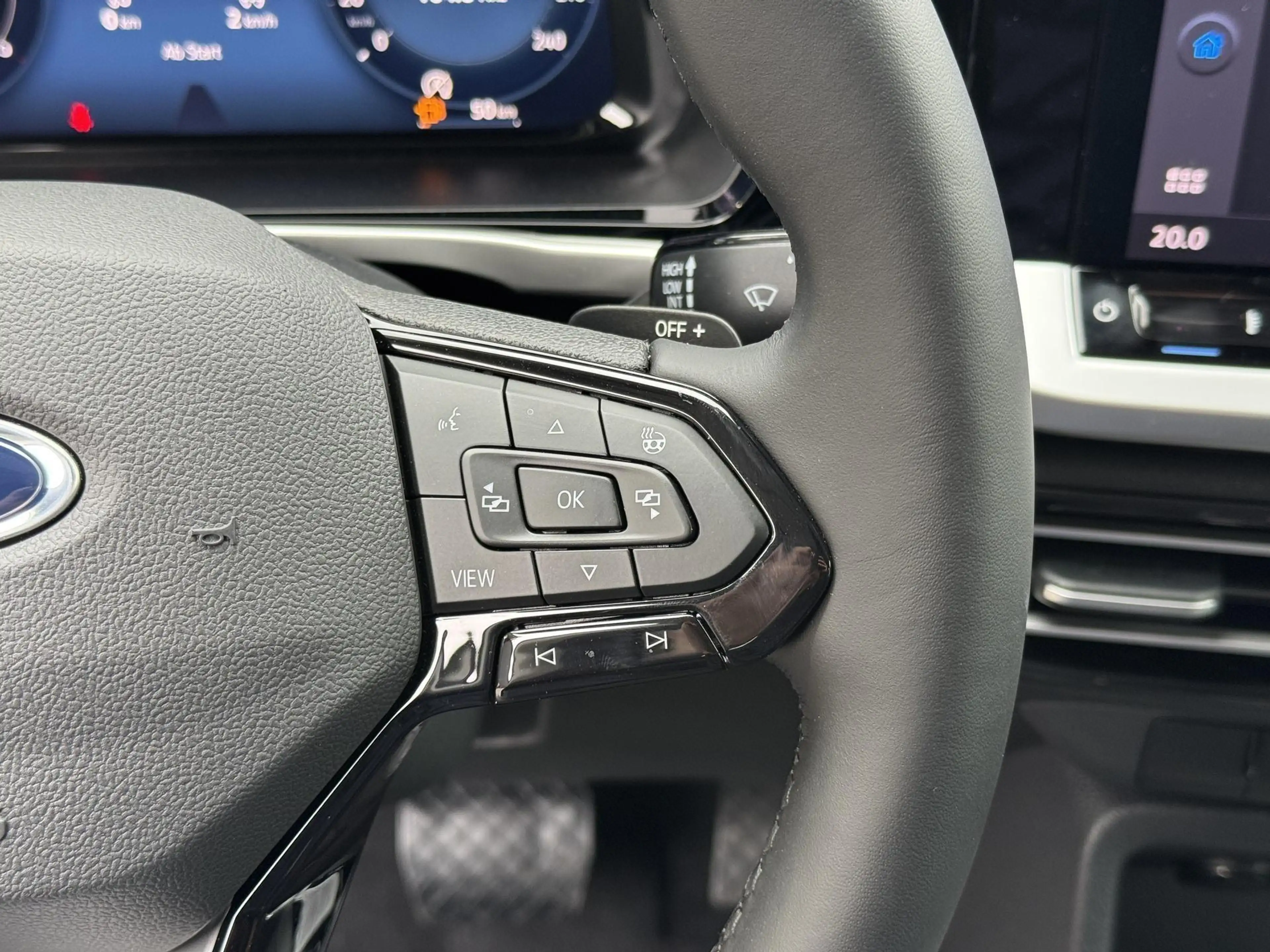 Ford Grand Tourneo Titanium 2,0 TDCI L2 7 Sitzer 2ZKlima LED Schei... — photo 13