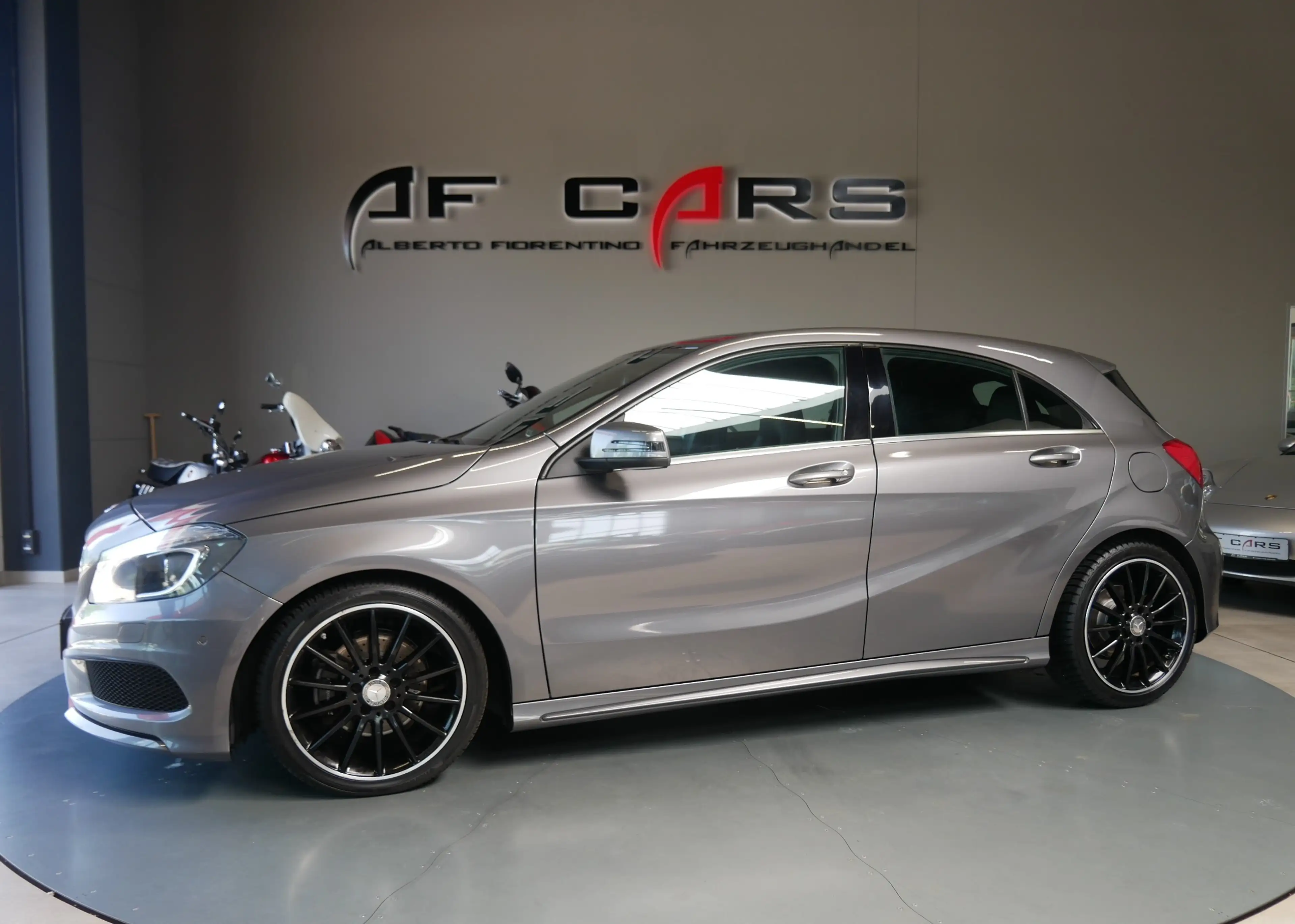 Mercedes-Benz A 200 CDI AMG Style Pano 18 — photo 2
