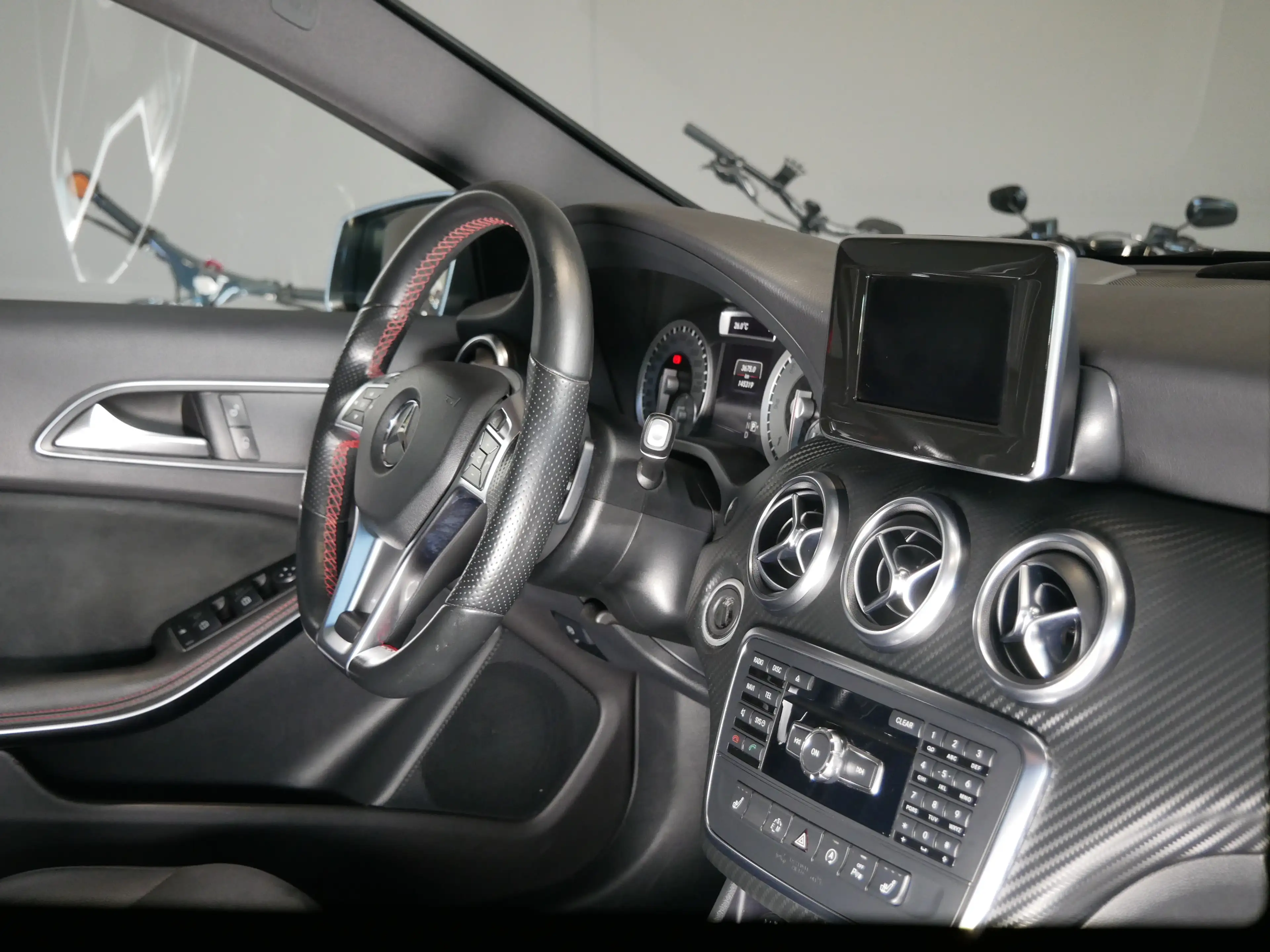 Mercedes-Benz A 200 CDI AMG Style Pano 18 — photo 13