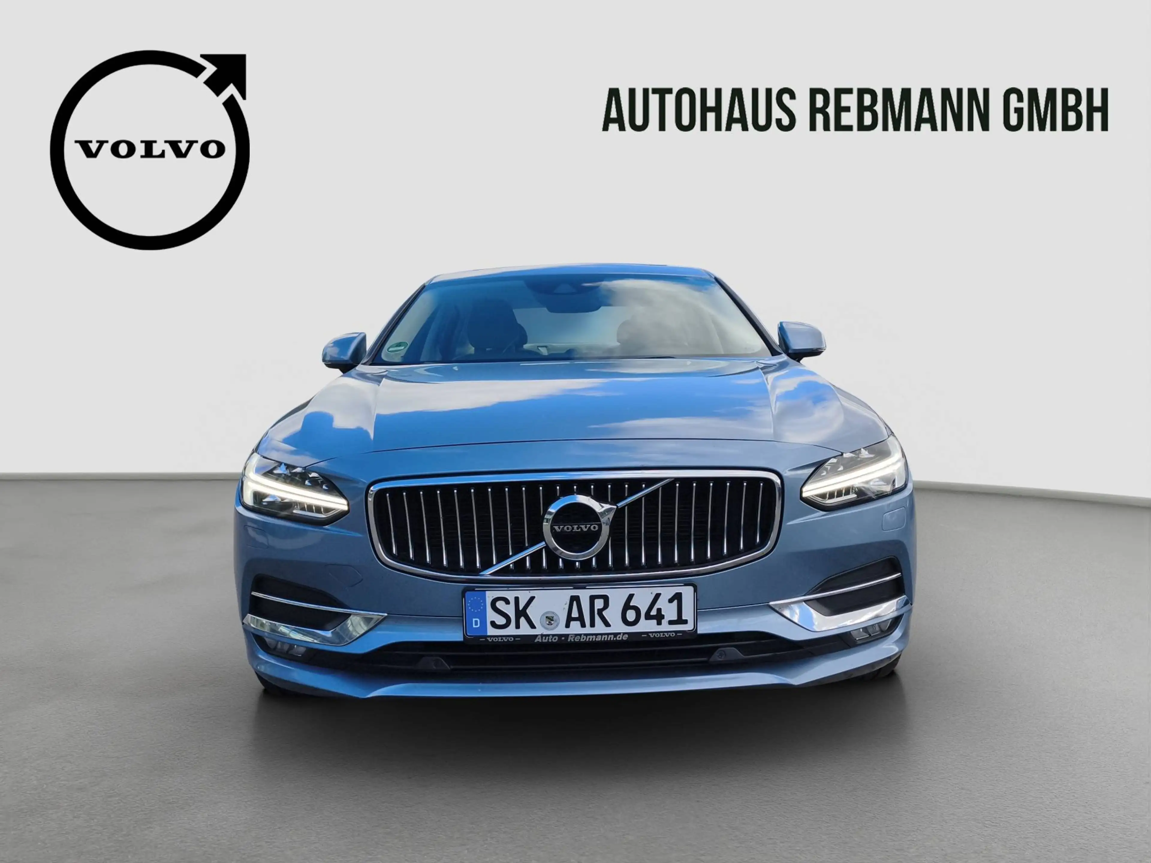 Volvo S90 Inscription AWD — photo 2