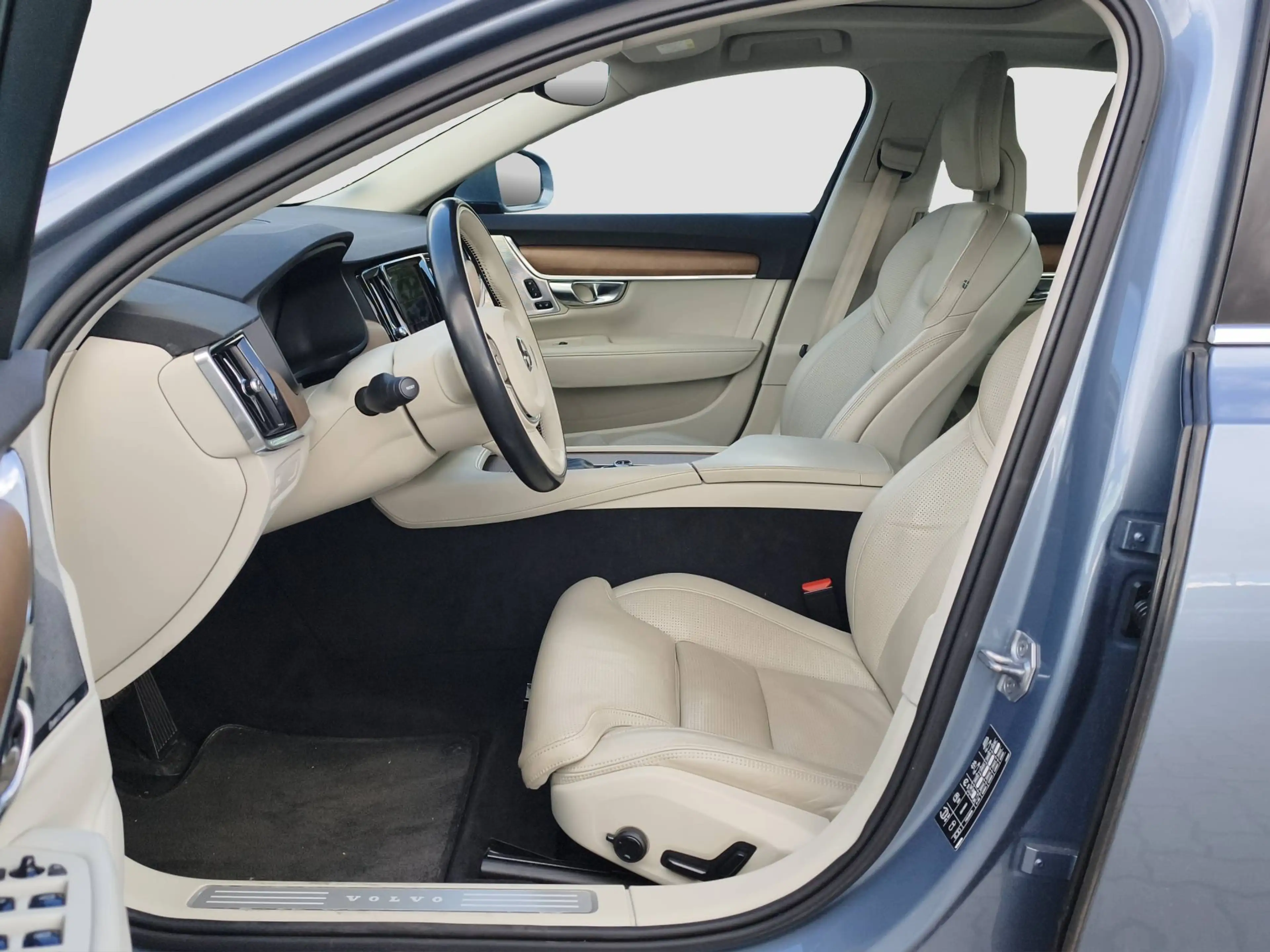 Volvo S90 Inscription AWD — photo 9