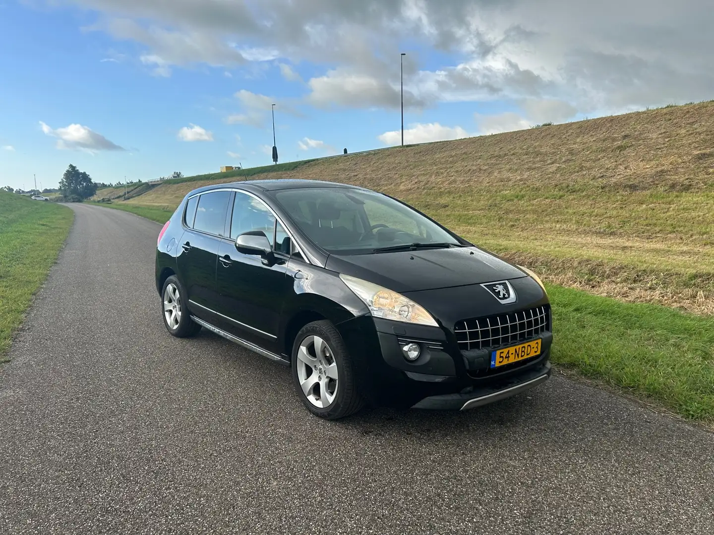 Peugeot 3008 1.6 THP GT Zwart - 2