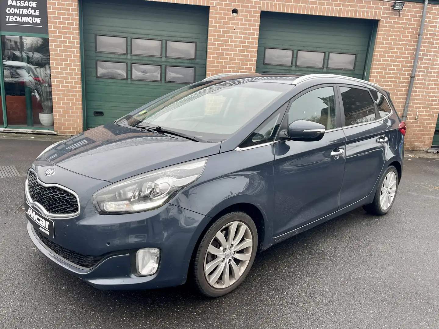 Kia Carens Carens 1.7 CRDI Business , 7 Places , Navigation Gris - 1