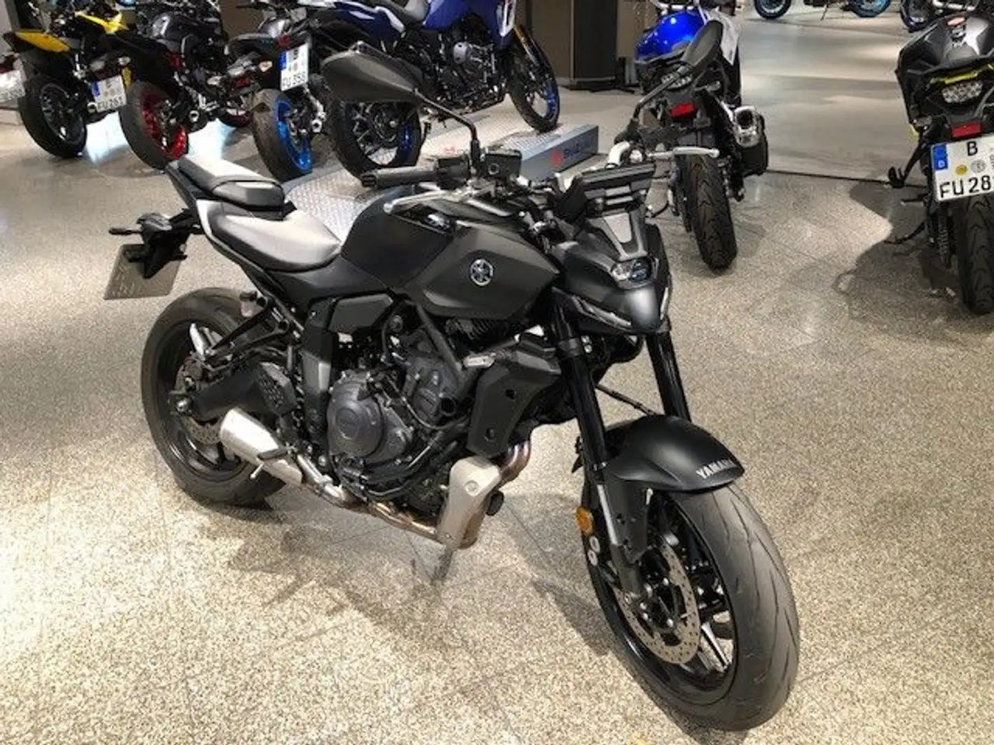 Yamaha MT-07 35 kw Ehem.NP: 8.530,- Zwart - 2
