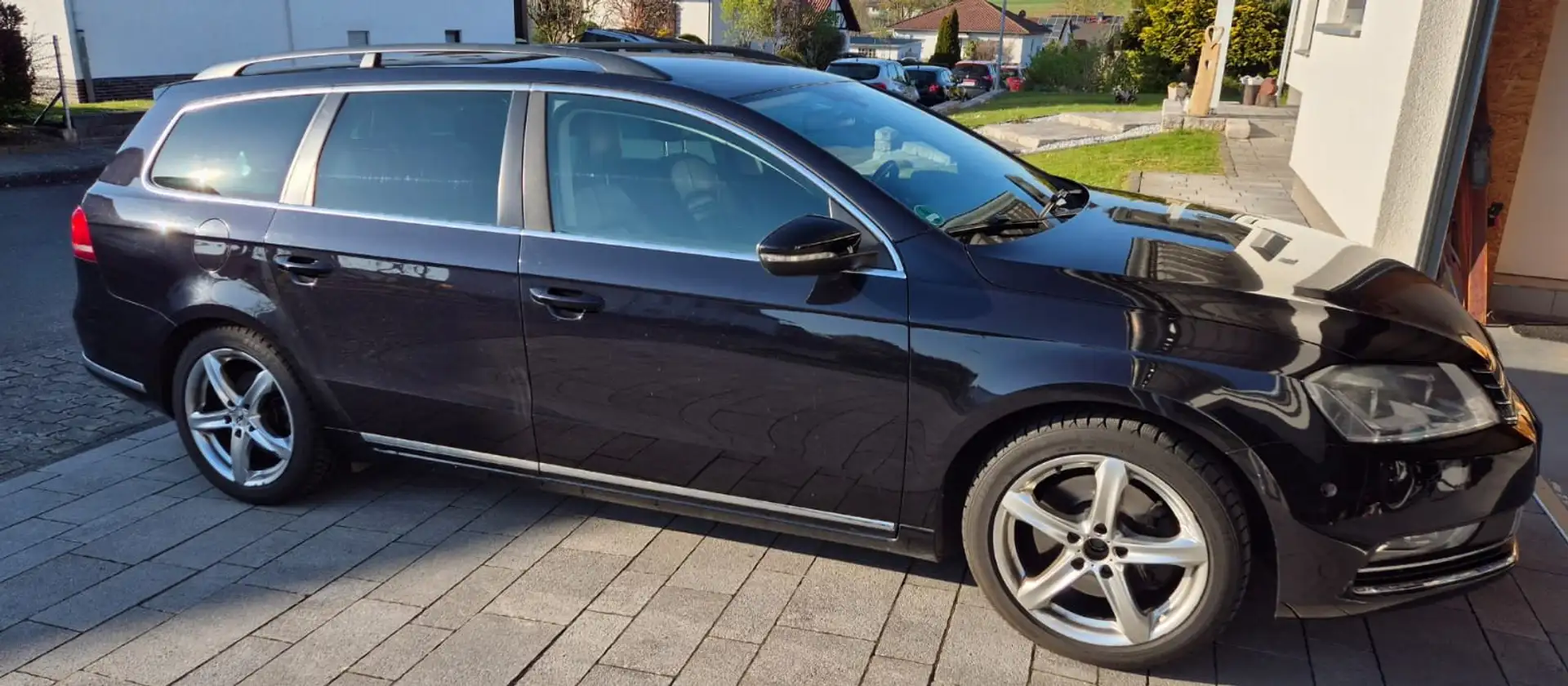 Volkswagen Passat Variant Passat Variant 2.0 TDI BlueMotion Tech Comfortline Schwarz - 2