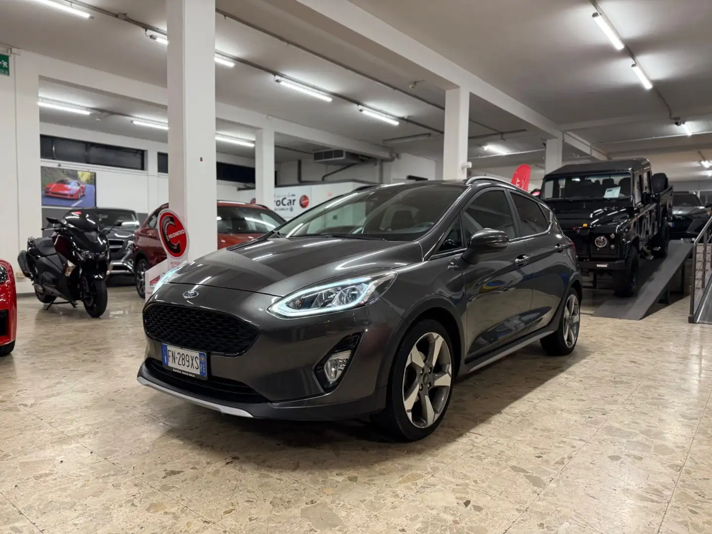 Ford Fiesta Active 1.5 TDCi Grigio - 1