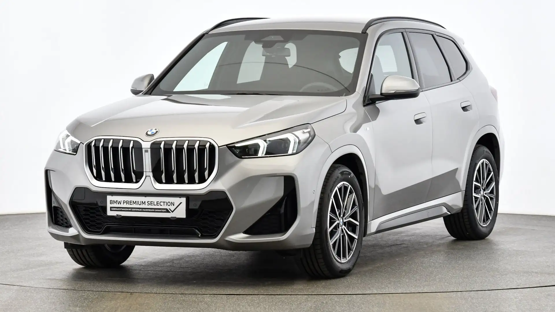 BMW X1 xDrive20d *M-Sportpaket *Adaptives M Fahrwerk *AHK Silber - 1