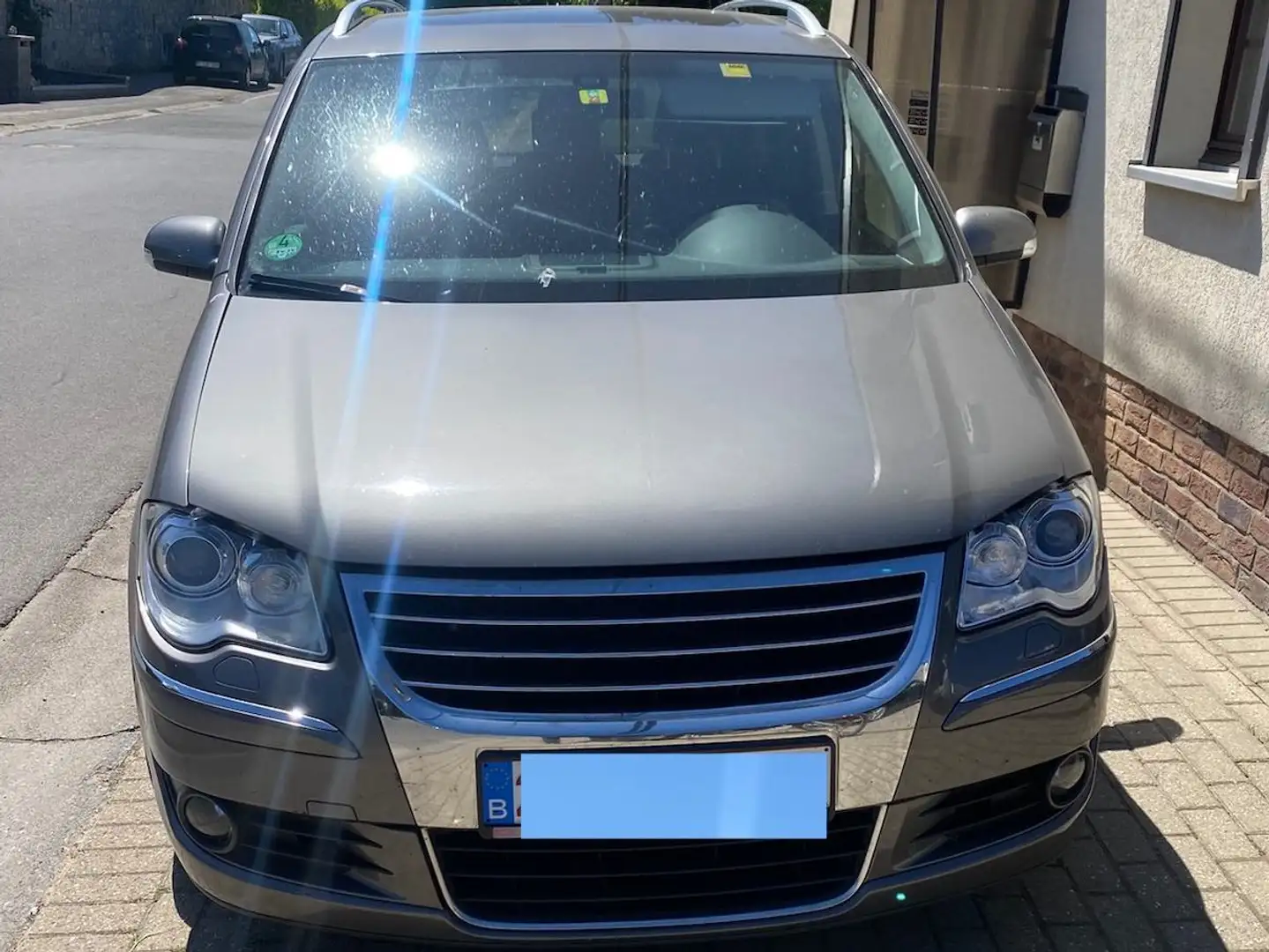 Volkswagen Touran Touran 1.4 TSI DSG Highline siva - 1